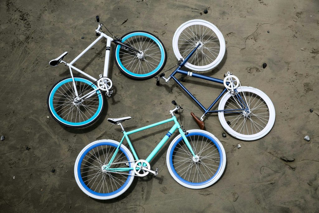 3 bicycles pic from unsplash